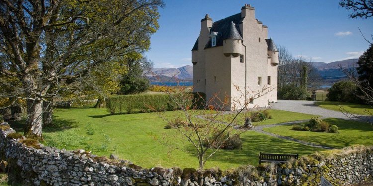 Barcaldine Castle