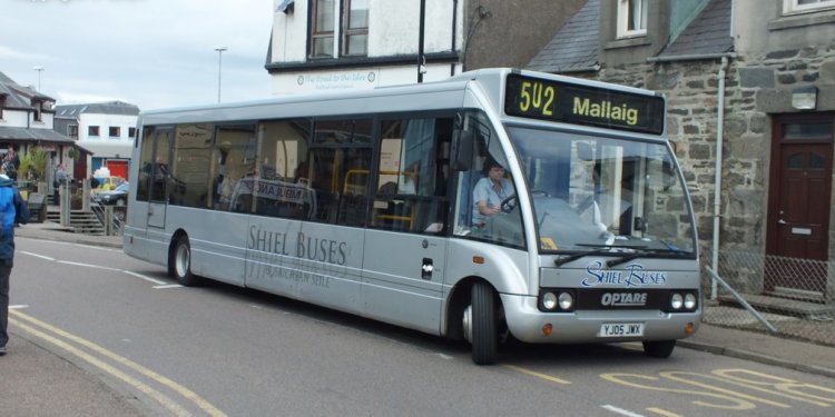 SHIEL BUSES YJ05 JWX MALLAIG