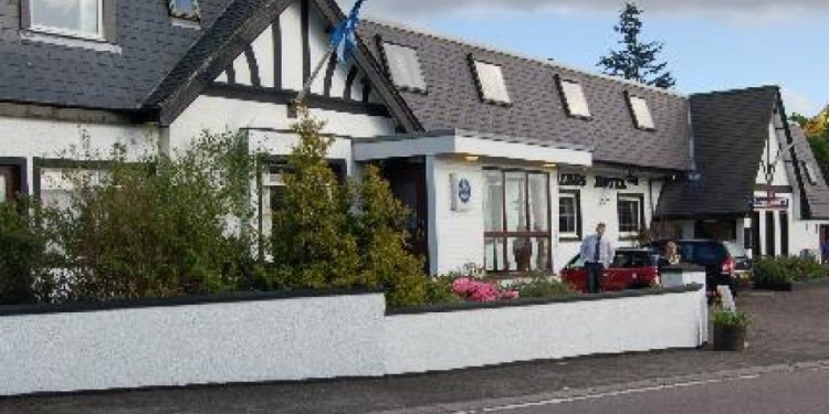 Hotels in Fort William Scotland town Centre