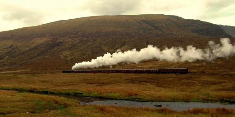 Harry Potter train Fort William Scotland